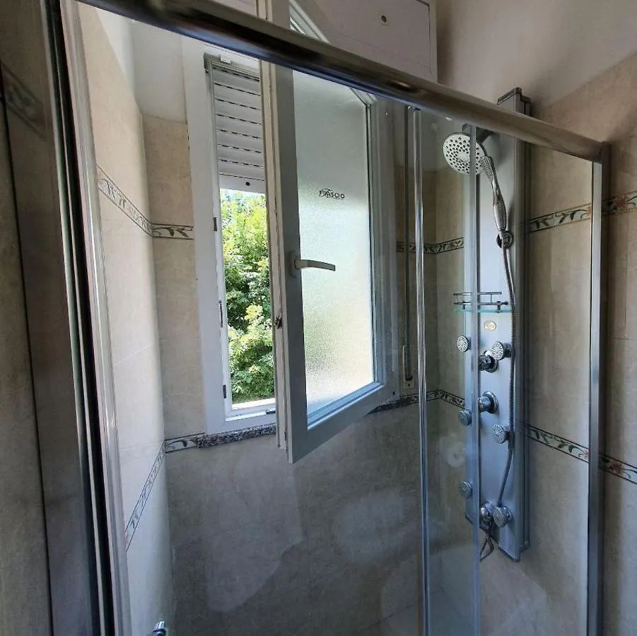 Hotel Moresco - Piscina Beach Village Riccione Italy